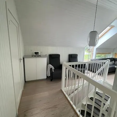 Moderne Med Badstue Og Havutsikt Appartamento