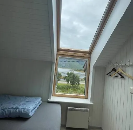 Moderne Med Badstue Og Havutsikt *
