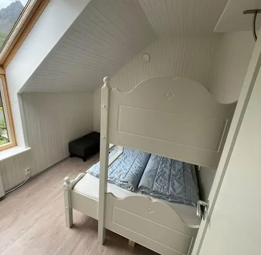 Moderne Med Badstue Og Havutsikt Kleppstad